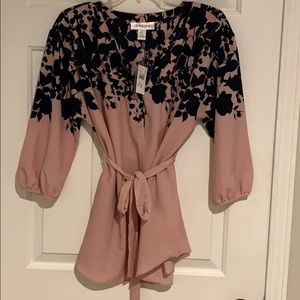 NWT Maternity blouse